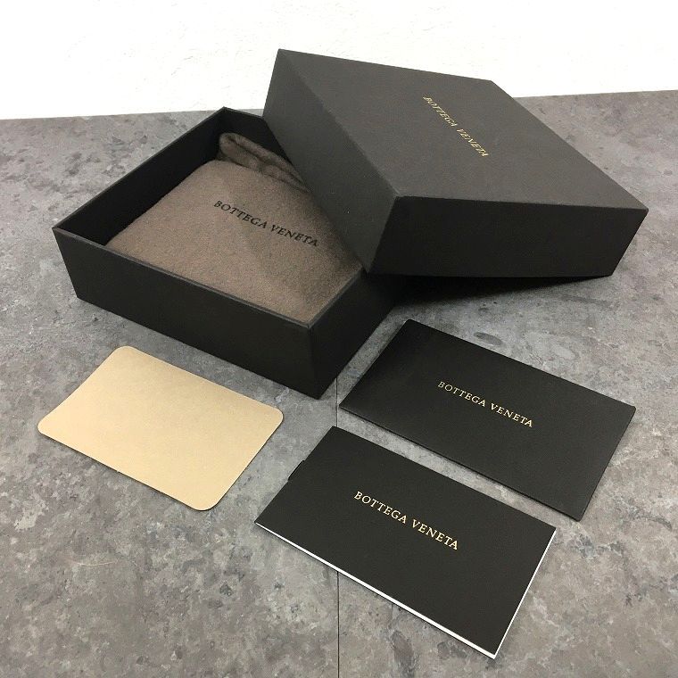 未使用品 BOTTEGAVENETA 札入れ マキシイントレチャート 252 未使用品 BOTTEGAVENETA 二つ折り札入れ マキシイントレチャート