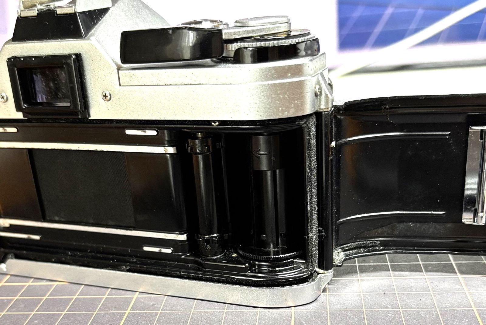 現状品】Canon AE-1フィルムカメラ、Bodyのみ 通電済み (ref# 5202