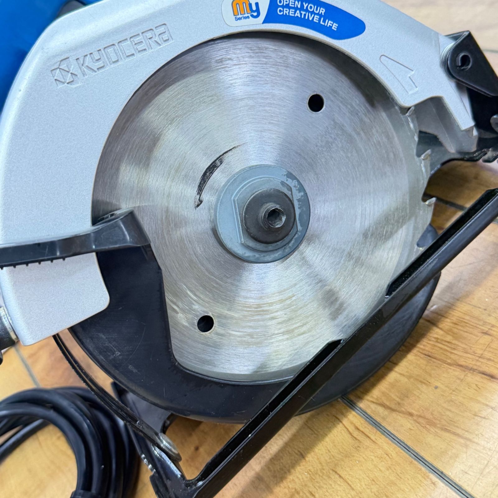 京セラ(Kyocera) 147mm 丸ノコ MW-46A 【中古】 【蓮田店】 - メルカリ