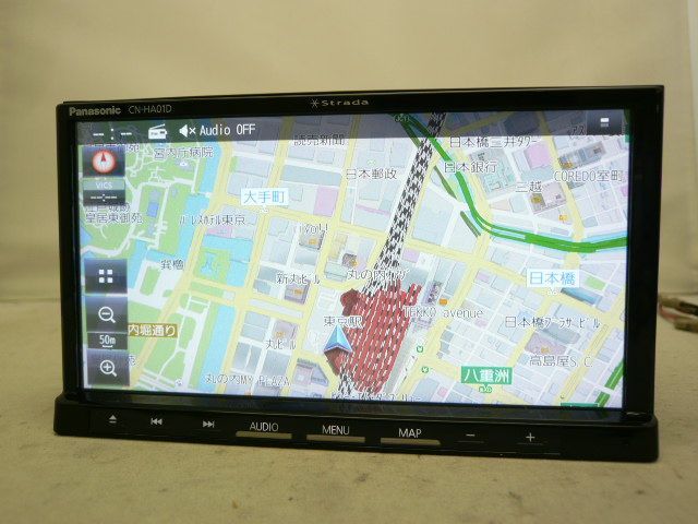【中古】 パナソニック ストラーダ CN-HA01D メモリーナビ 地デジ/フルセグ/DVD/SD/USB/ブルートゥース/ハンズフリー iPhone接続ケーブル付