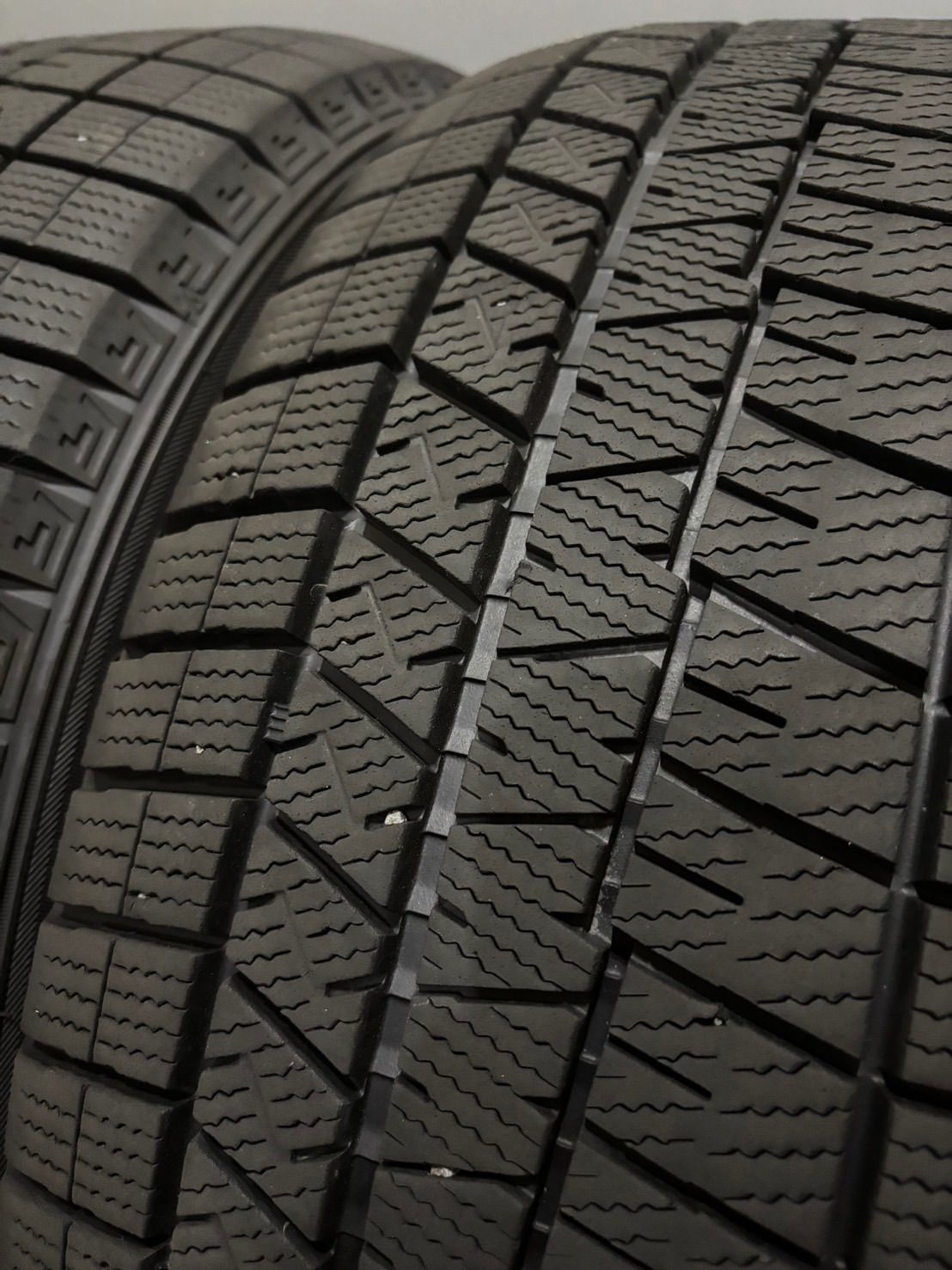 ☆225/50R18 DUNLOP/WINTER MAXX 03 23年製 スタッドレス 4本