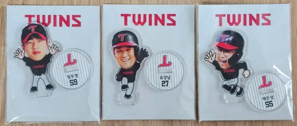 プロ野球 LG TWINS アーク acrylic フィギュア 3個