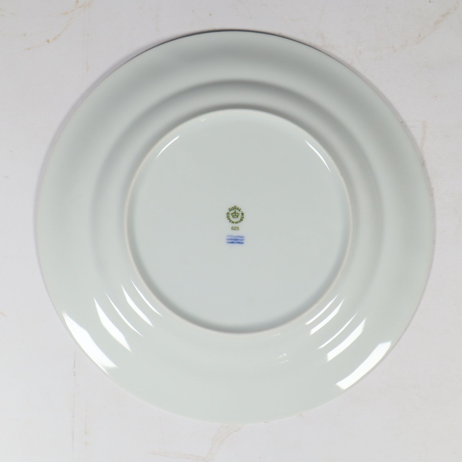 新品・未使用】 ロイヤルコペンハーゲン プレート25cm マグノリア