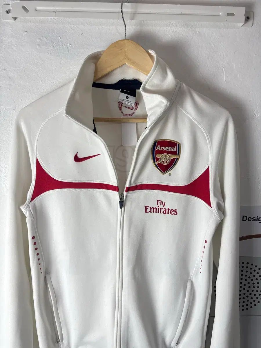 宇宙実物 NIKE 白 アーセナル ジャージ