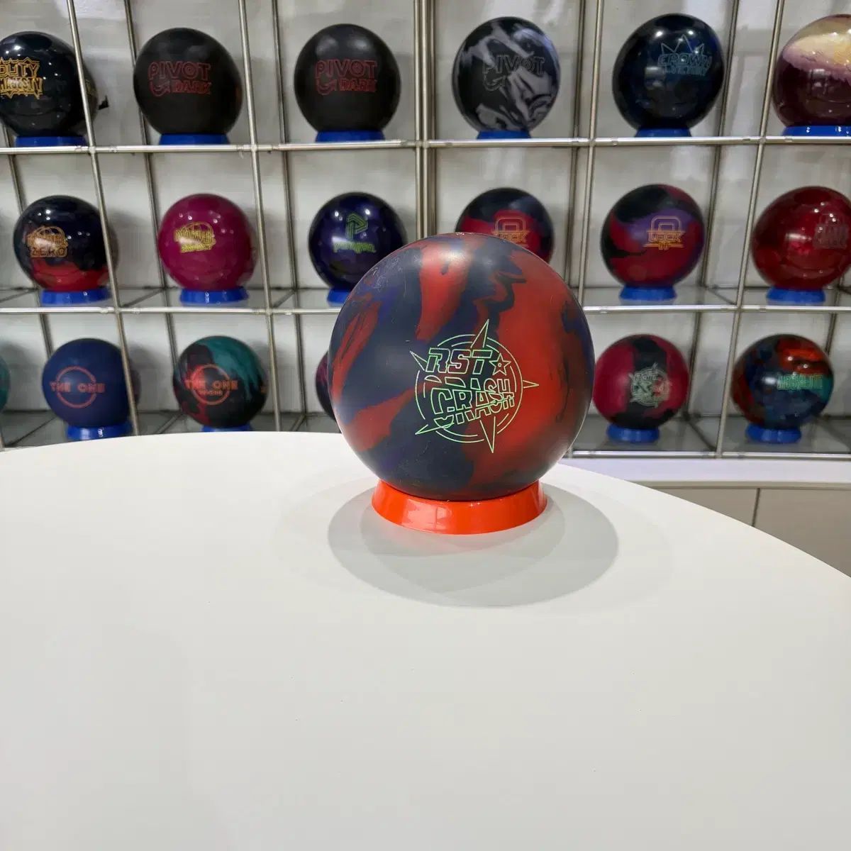 RST クラッシュ（中古ボーリングボール）（おまけ付き※メルカリshop取引では対象外、リース地加工可能）