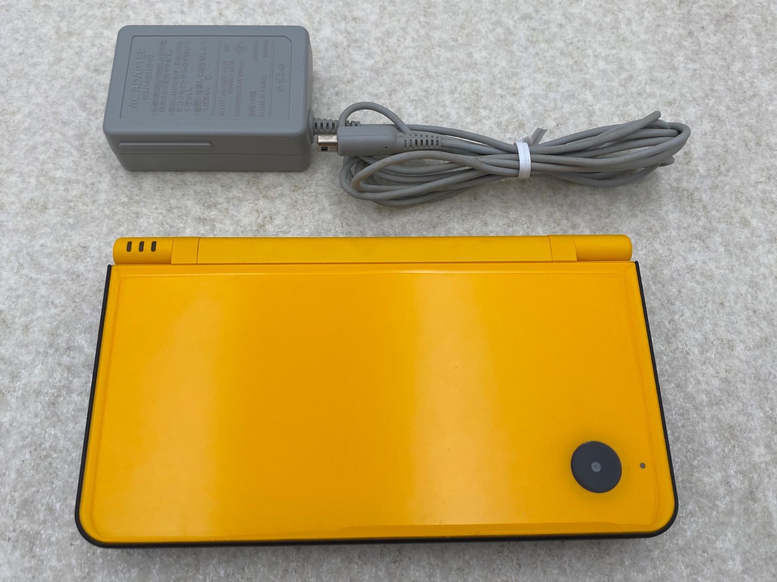 ニンテンドーDSi LL 本体　イエロー