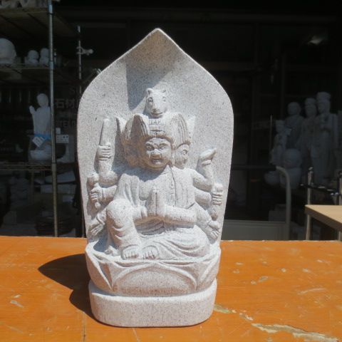 馬頭観音 ばとうかんのん １尺 総高３２cm 白みかげ石 花崗岩 御影石 手作り