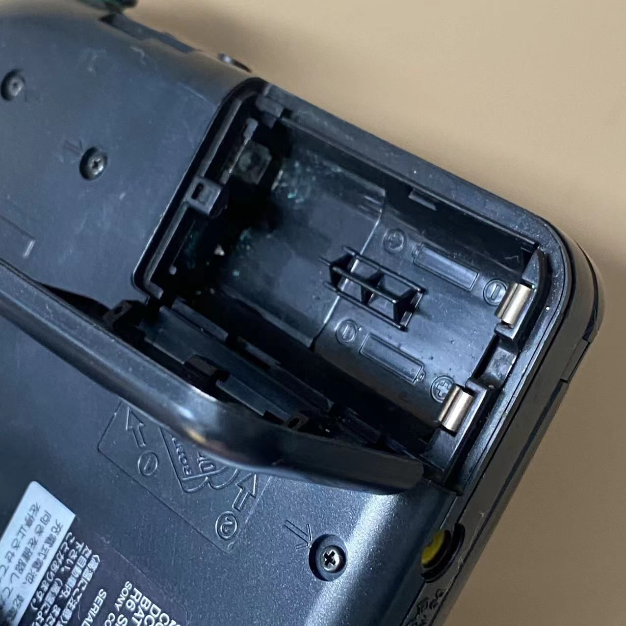 ジャンク品☆SONY Discman D-223 ポータブルCDプレーヤー ジャンク