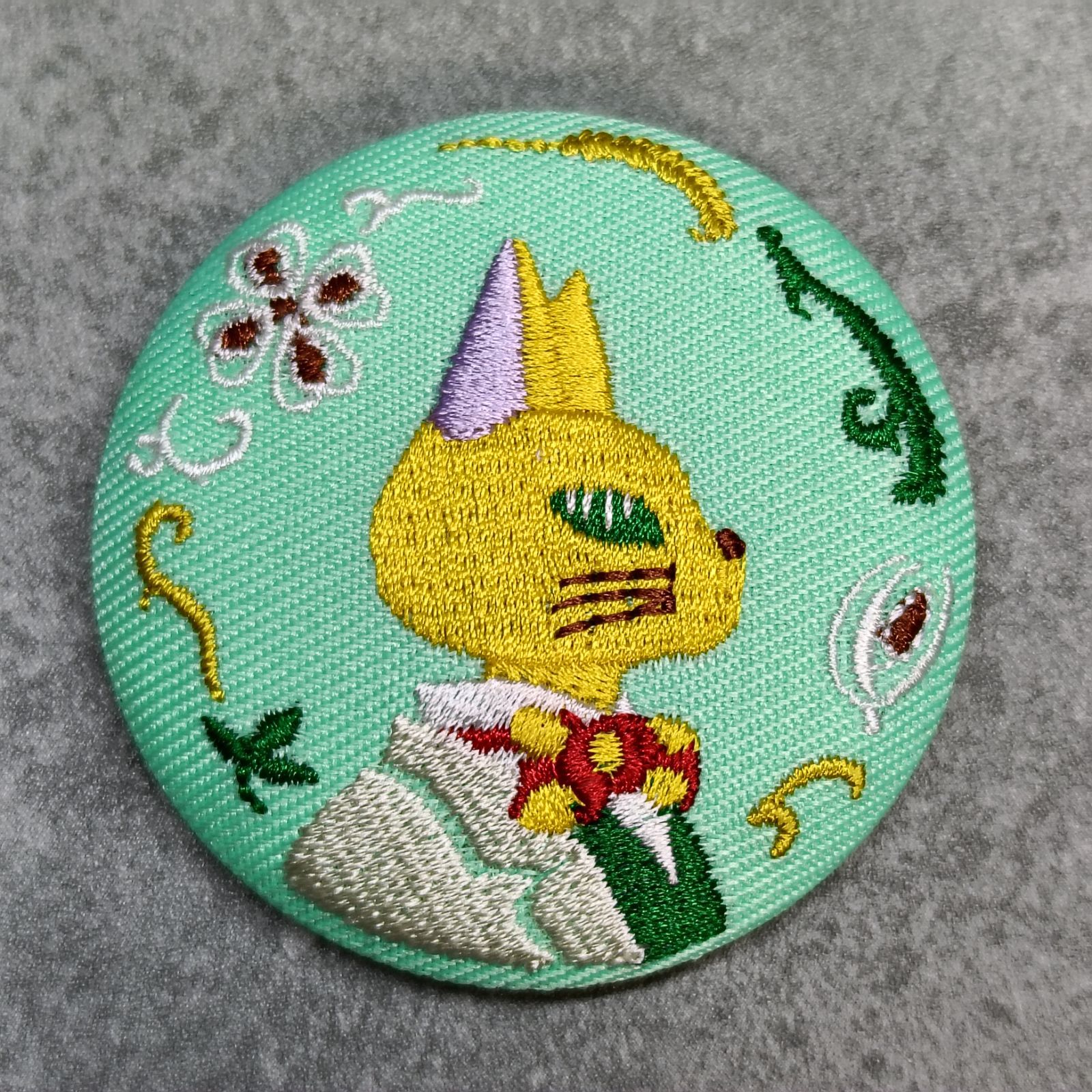 アニメージュとジブリ展　刺繍ブローチ　バロン&ルイーゼ　耳をすませば　希少品✨ ジブリ 刺繍 ブローチコレクション バロン 耳をすませば ピンバッジ 缶
