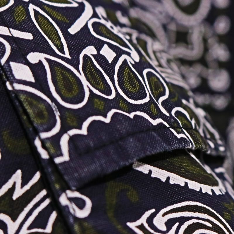 中古A】サイズ 4 XL サカイ sacai 23SS バンダナプリントシャツ