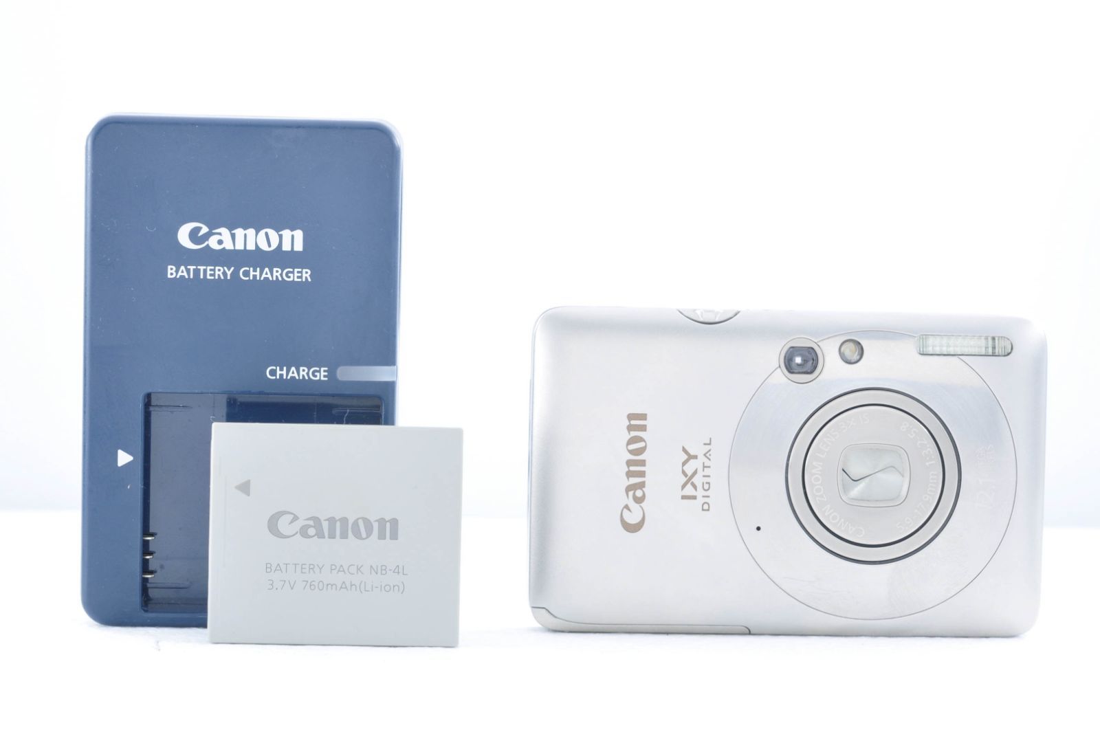 美品 Canon IXY 210 PC1353 コンパクトデジタルカメラ シルバー バッテリー 充電器付き ＃K0067