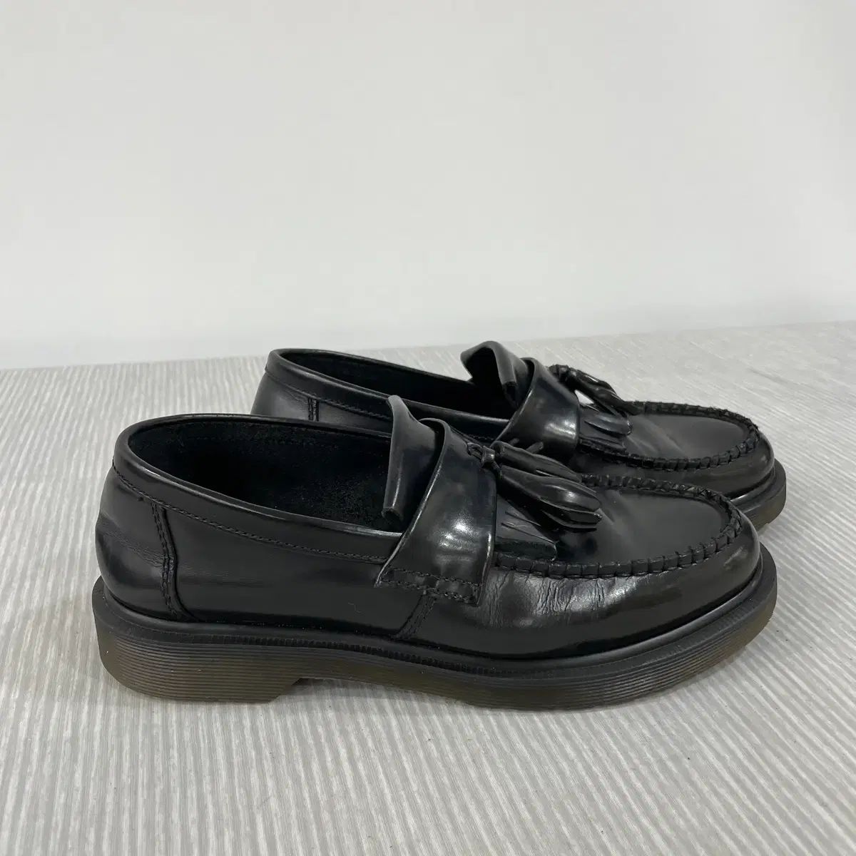 DR. MARTENS ドクターマーチン エイドリアン スムース タッセル ローファー UK7