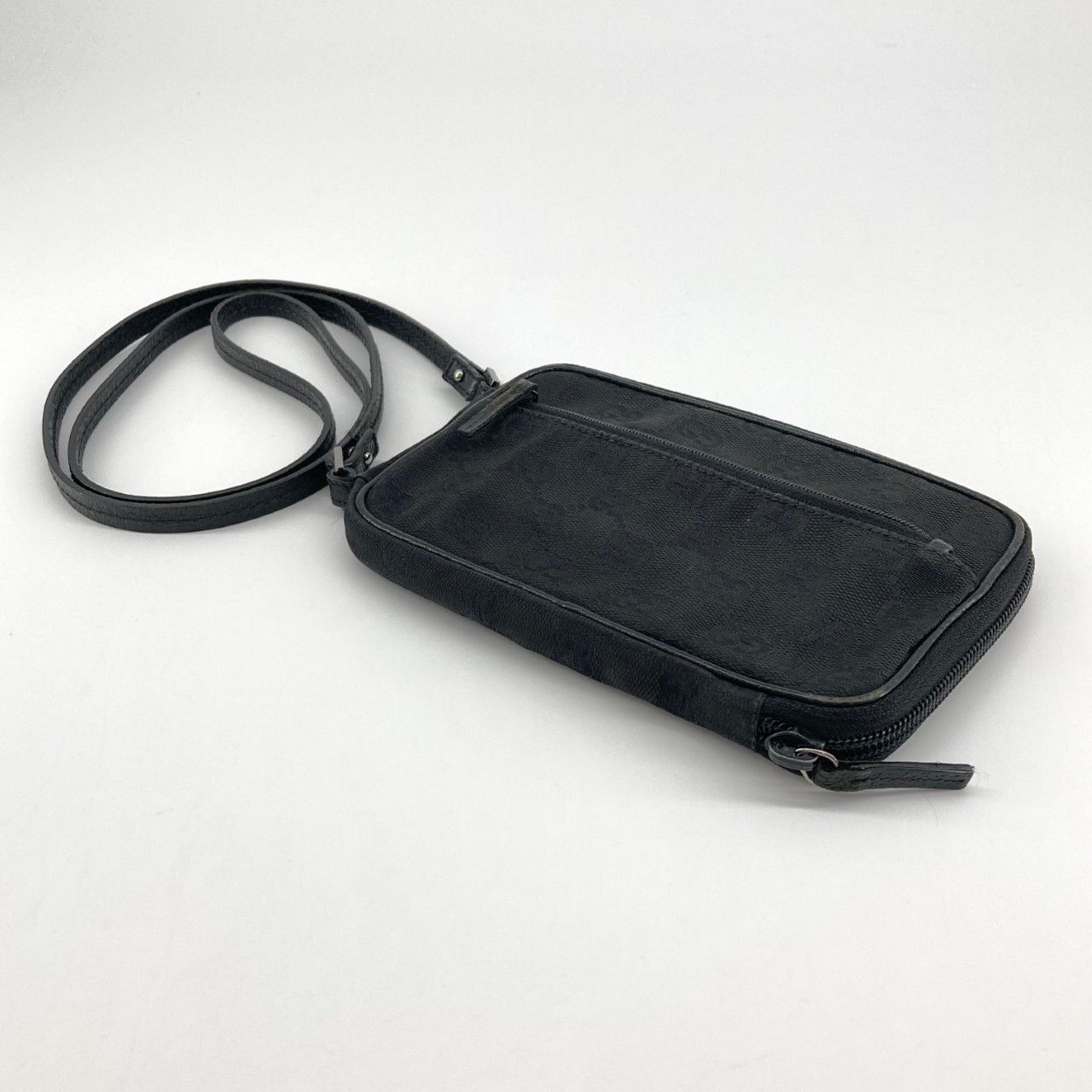 GUCCI（グッチ） GGキャンバス ショルダーバッグ ブラック - メルカリ