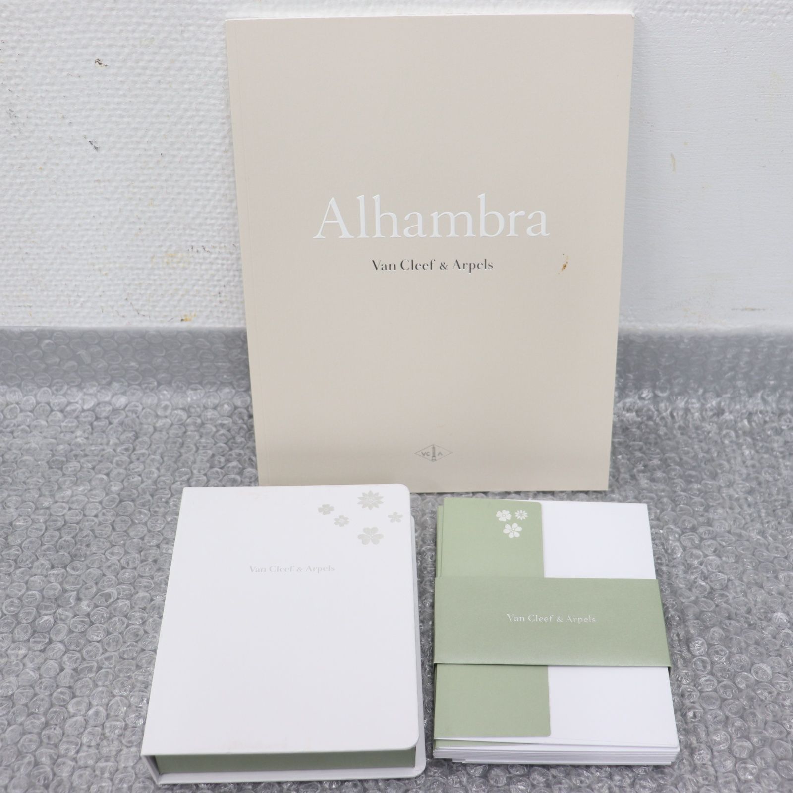 IT87JM6XCBWT Van Cleef & Arpels ヴァンクリーフ&アーペル BOX 空き箱