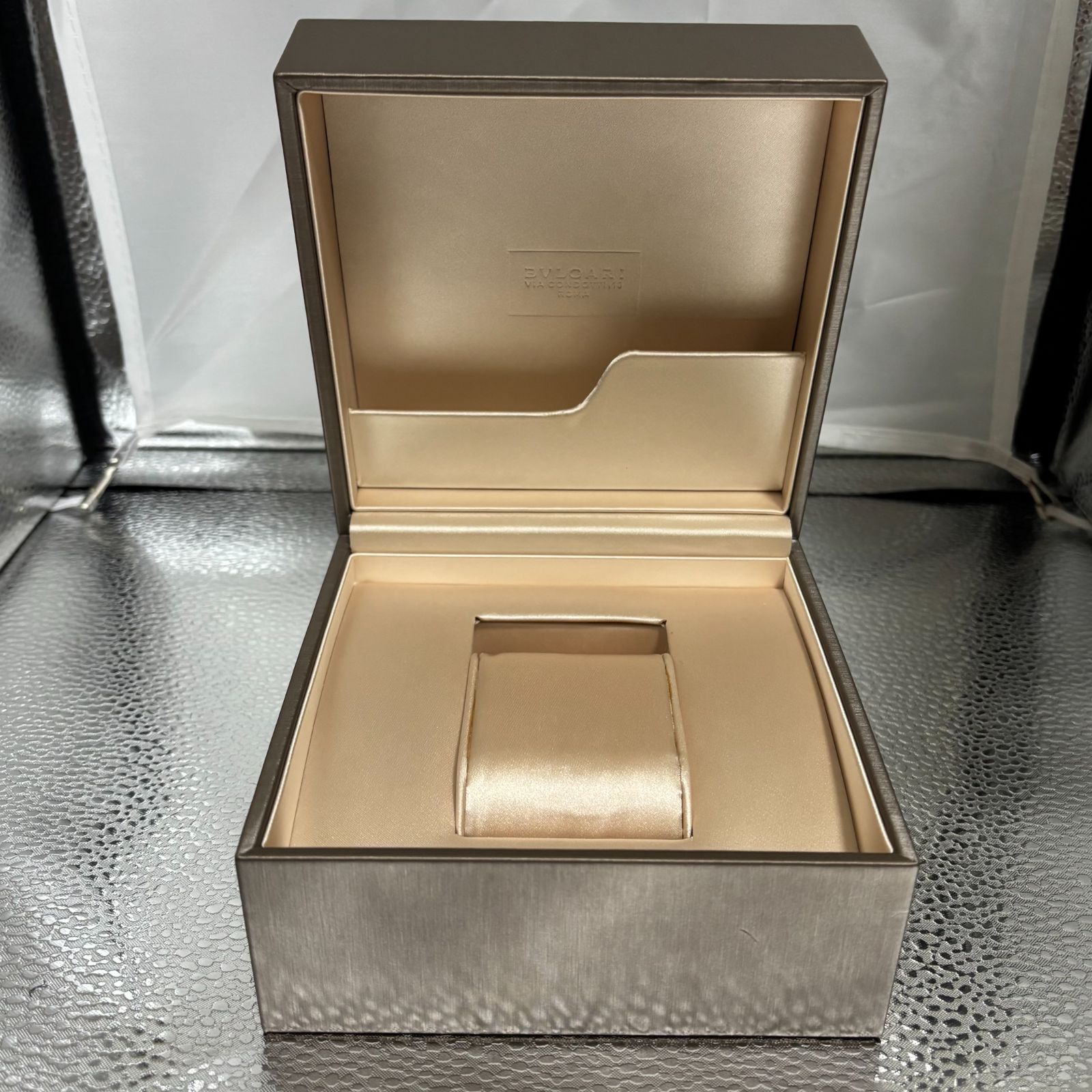BVLGARI・ブルガリ◆時計BOX CBVL012-26 BVLGARI ブルガリ 時計 箱 BOX 空箱 ミニソフトポーチ付き