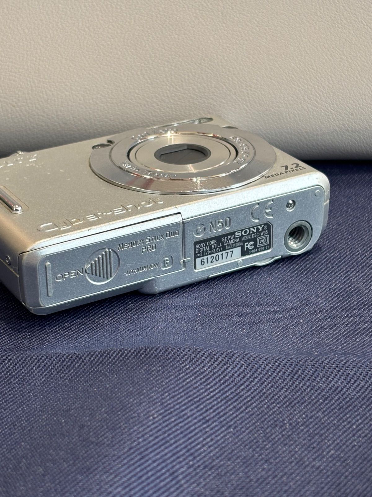 SONY Cyber-shot DSC-W35 本体＋バッテリー - メルカリ