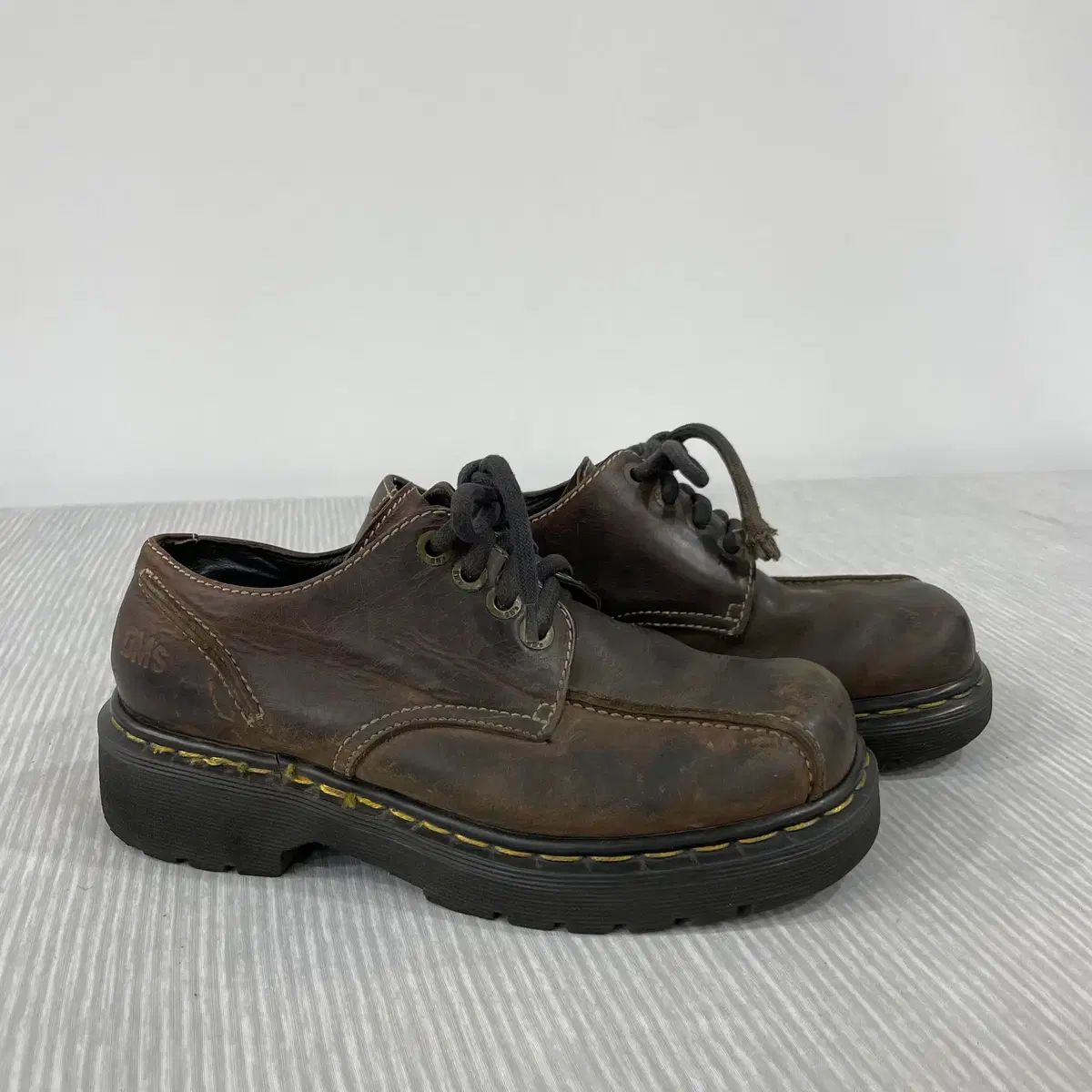 906) DR. MARTENS ドクターマーチン ヴィンテージ 9302 ローファー UK9