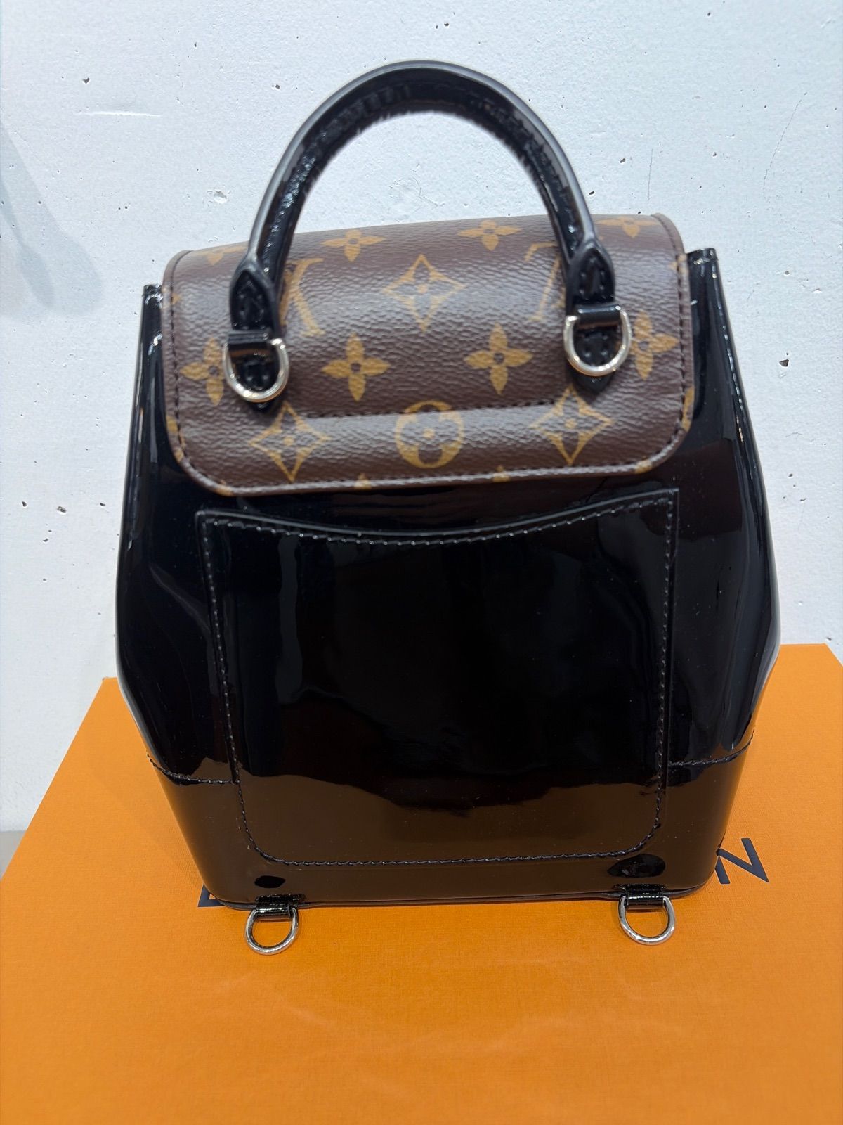 新品 LOUIS VUITTON ルイヴィトン モノグラム ヴェルニ ミロワール 