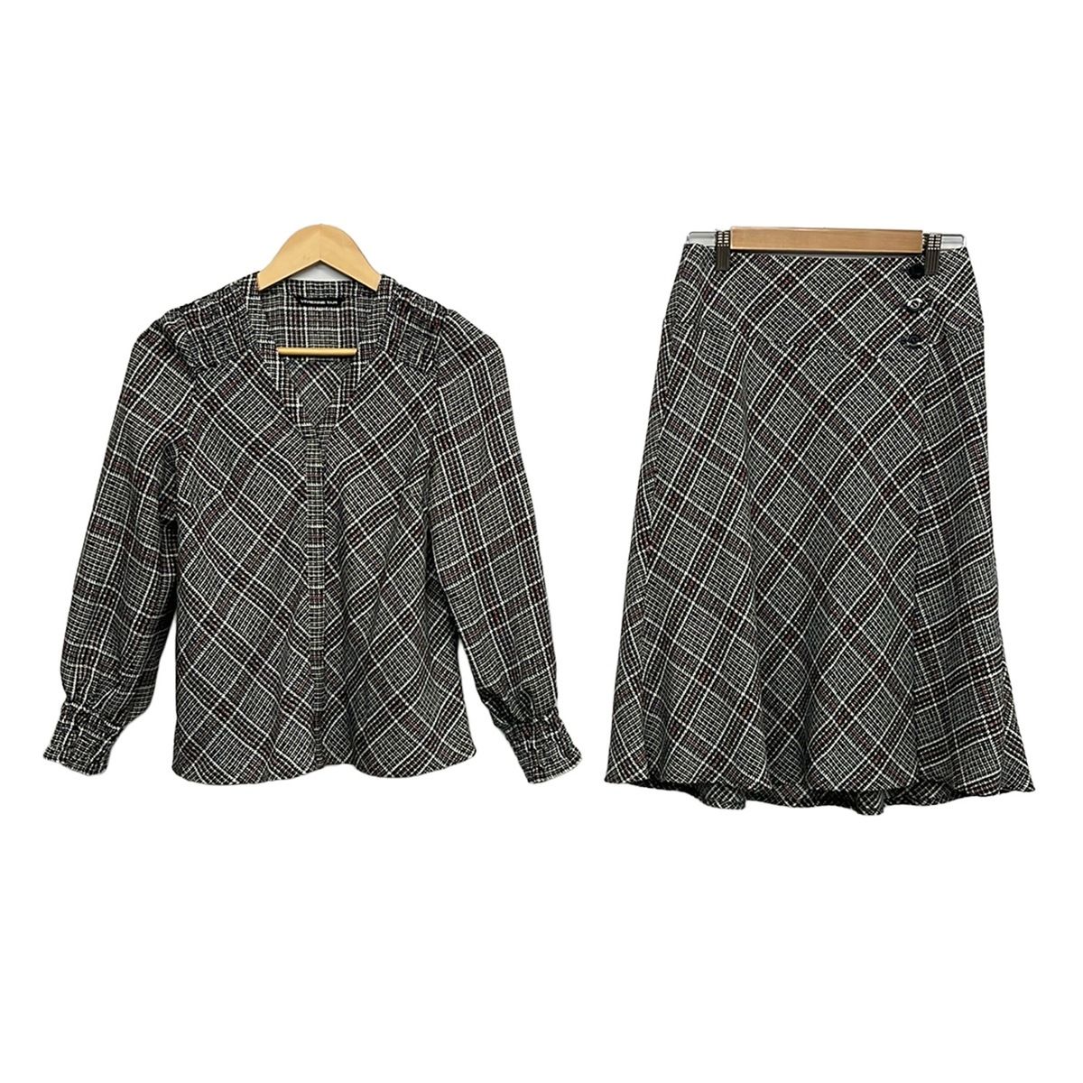 VIVIENNE TAM(ヴィヴィアンタム) スカートセットアップ レディース美品 - 黒×白×ボルドー 千鳥格子柄