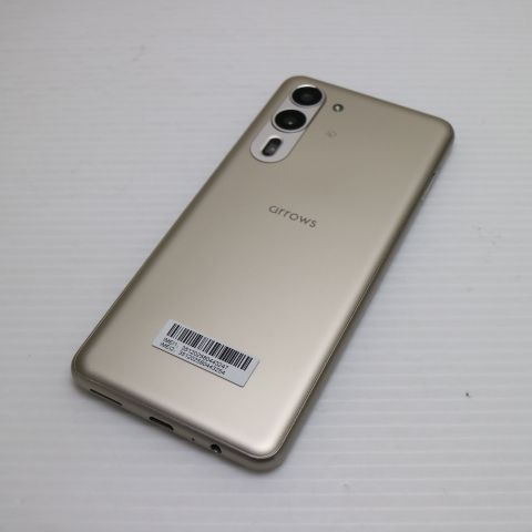 新品同様 SIMフリー arrows We2 Plus シャンパンシルバー スマホ FCNT 即日発送 土日祝発送OK 07000 新品同様 SIMフリー arrows We2 Plus シャンパンシルバー スマホ FCNT 即日発送 土日祝発送OK 07000