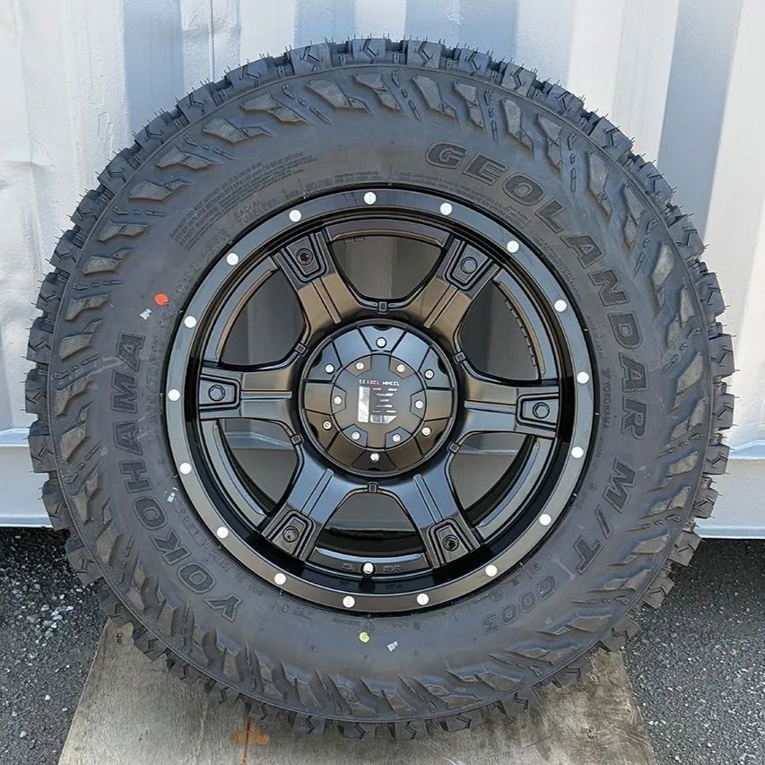 【即納】 売切価格 プラド ハイラックス FJ サーフ 17インチ ヨコハマ ジオランダー MT G003 265/70R17 ブラックレター LEXXEL アウトロー