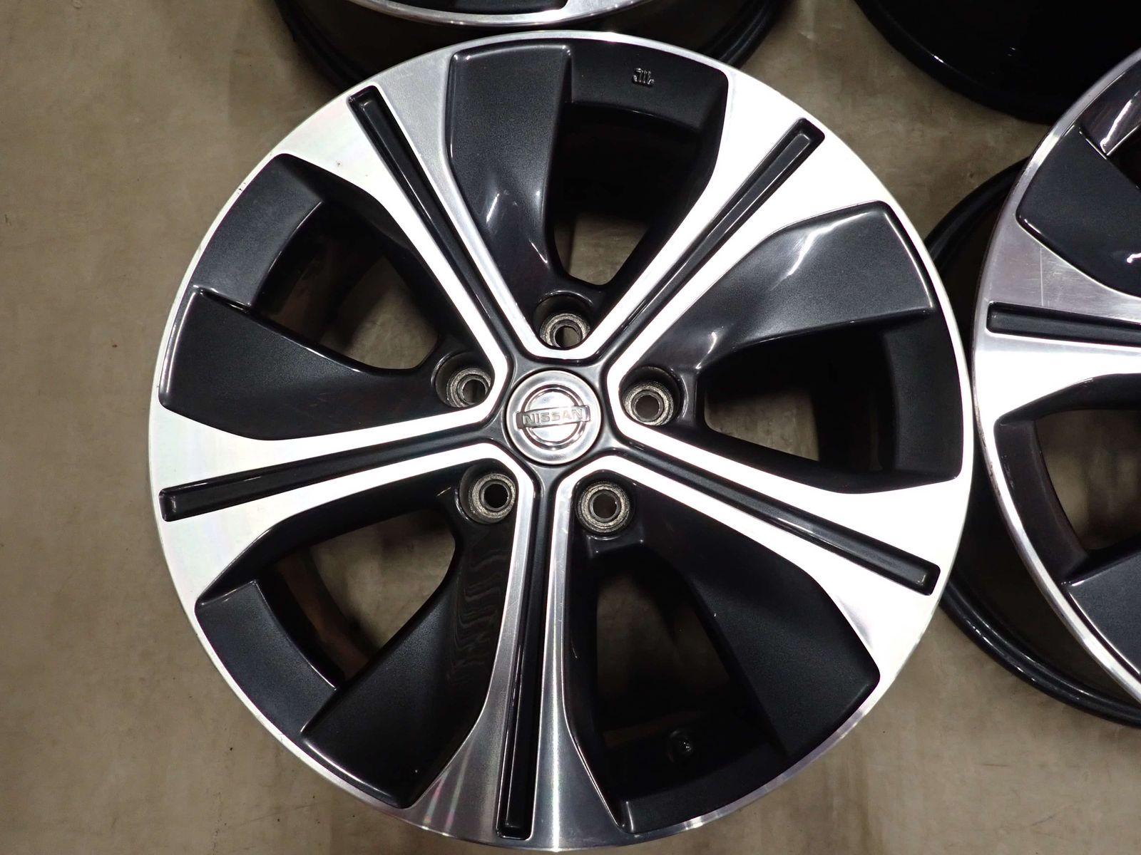 4本SET 会社宛 送料無料 17×6J 日産 NISSAN リーフ キックス 純正