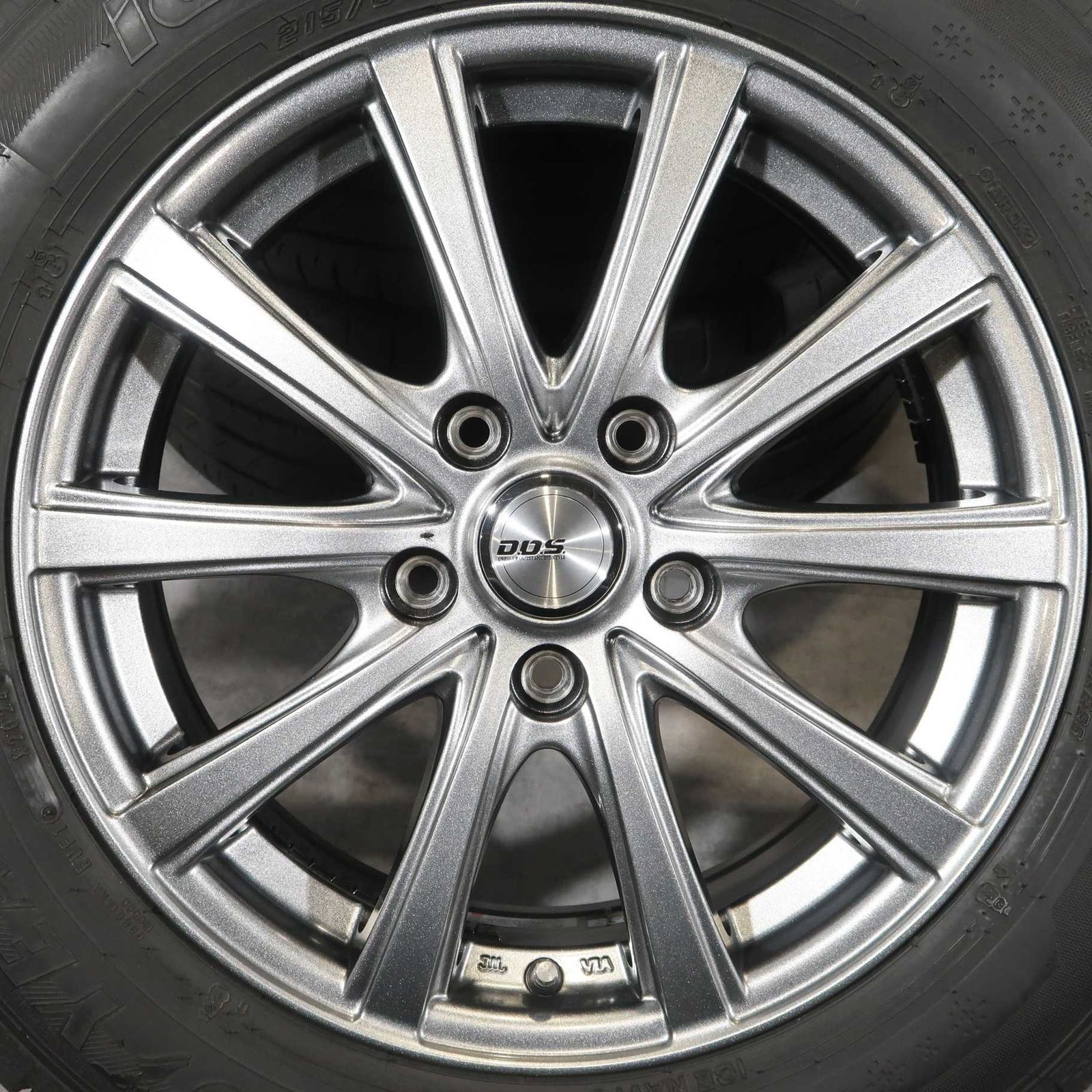 ホンダ WR-V ヴェゼル オデッセイ 等 4本 社外 16インチ 6.5J +53 5H 114.3 スタッドレス グッドイヤー アイスナビ 7 2024年 215/60R16 ホンダ WR-V ヴェゼル オデッセイ 等 4本 社外 16インチ 6.5J +53 5H 114.3 スタッドレス グッドイヤー アイスナビ 7 2024年 215/60R16