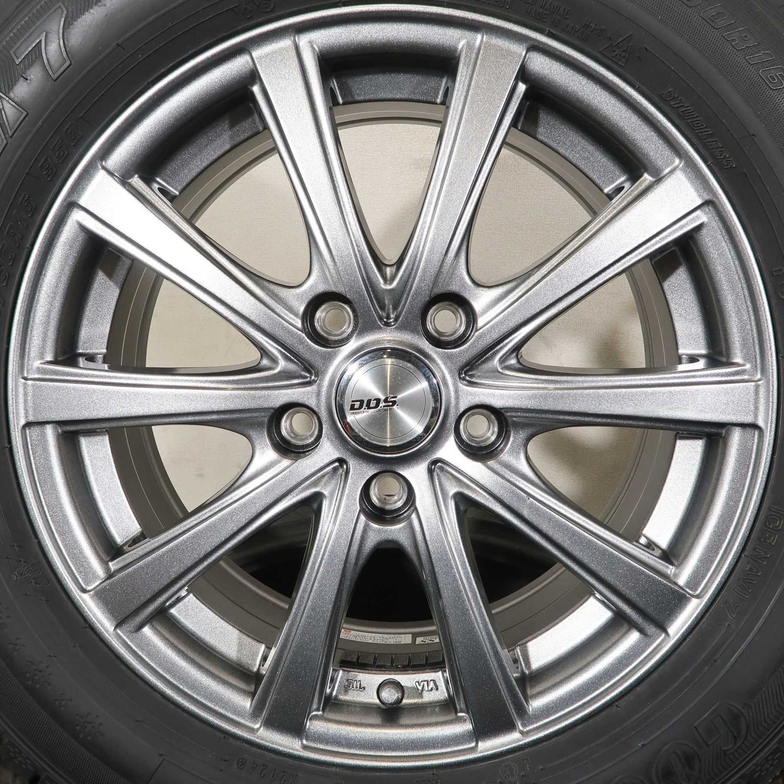 ホンダ WR-V ヴェゼル オデッセイ 等 4本 社外 16インチ 6.5J +53 5H 114.3 スタッドレス グッドイヤー アイスナビ 7 2024年 215/60R16 ホンダ WR-V ヴェゼル オデッセイ 等 4本 社外 16インチ 6.5J +53 5H 114.3 スタッドレス グッドイヤー アイスナビ 7 2024年 215/60R16