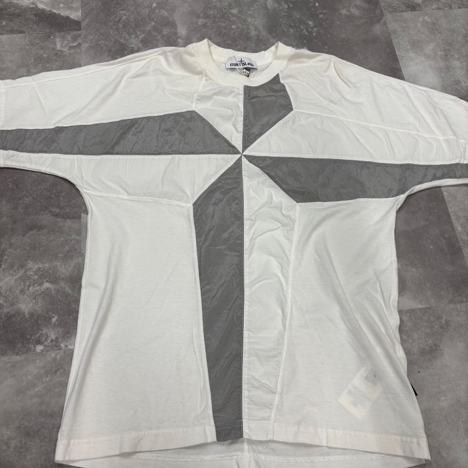 (o) 【美品】Stone Island ストーンアイランド デザインTシャツ Sサイズ ホワイト×グレー/1615