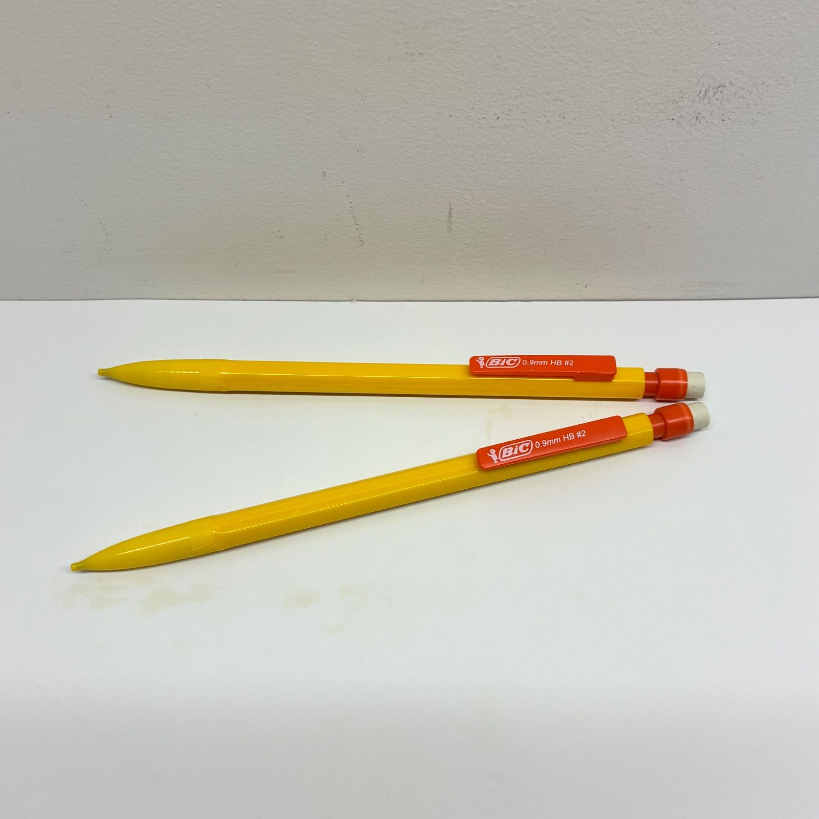 アメリカ直輸入】BiC の 0.9mm カラフル・シャープペン イエロー 2本