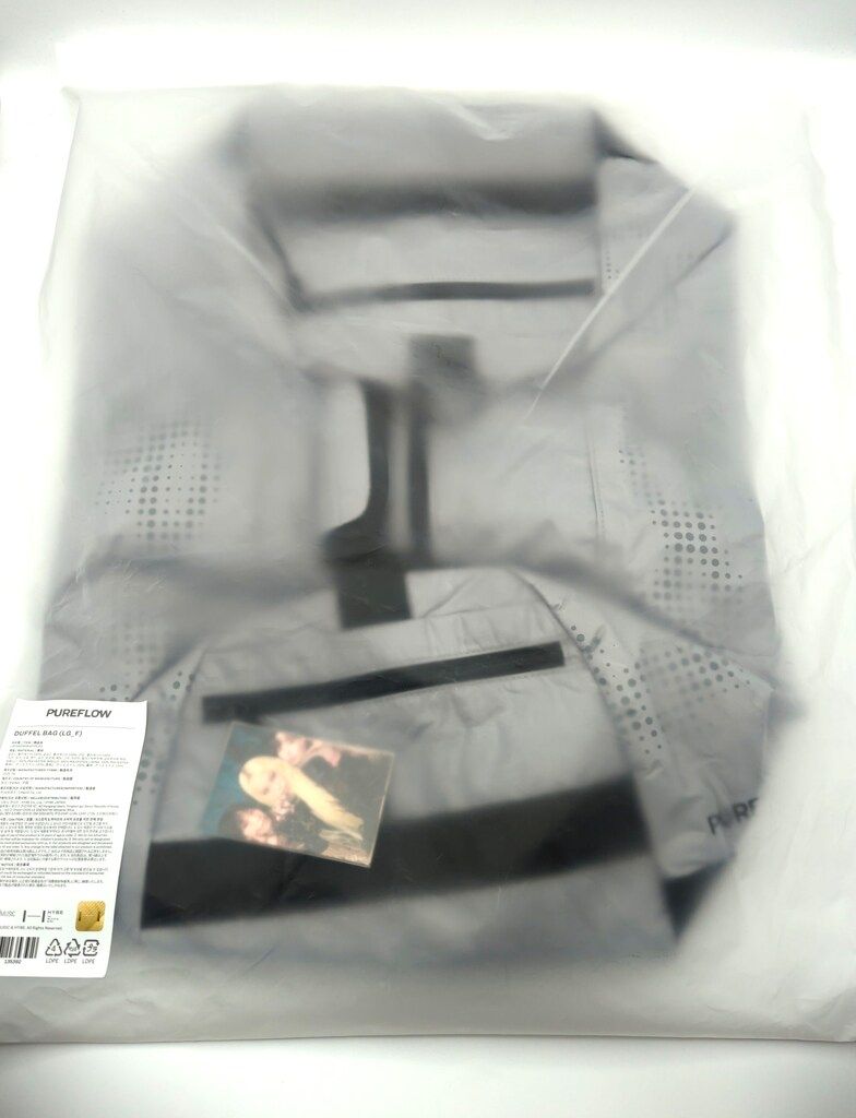 LE SSERAFIM PUREFLOW pt.1 POP-UP DUFFEL BAG