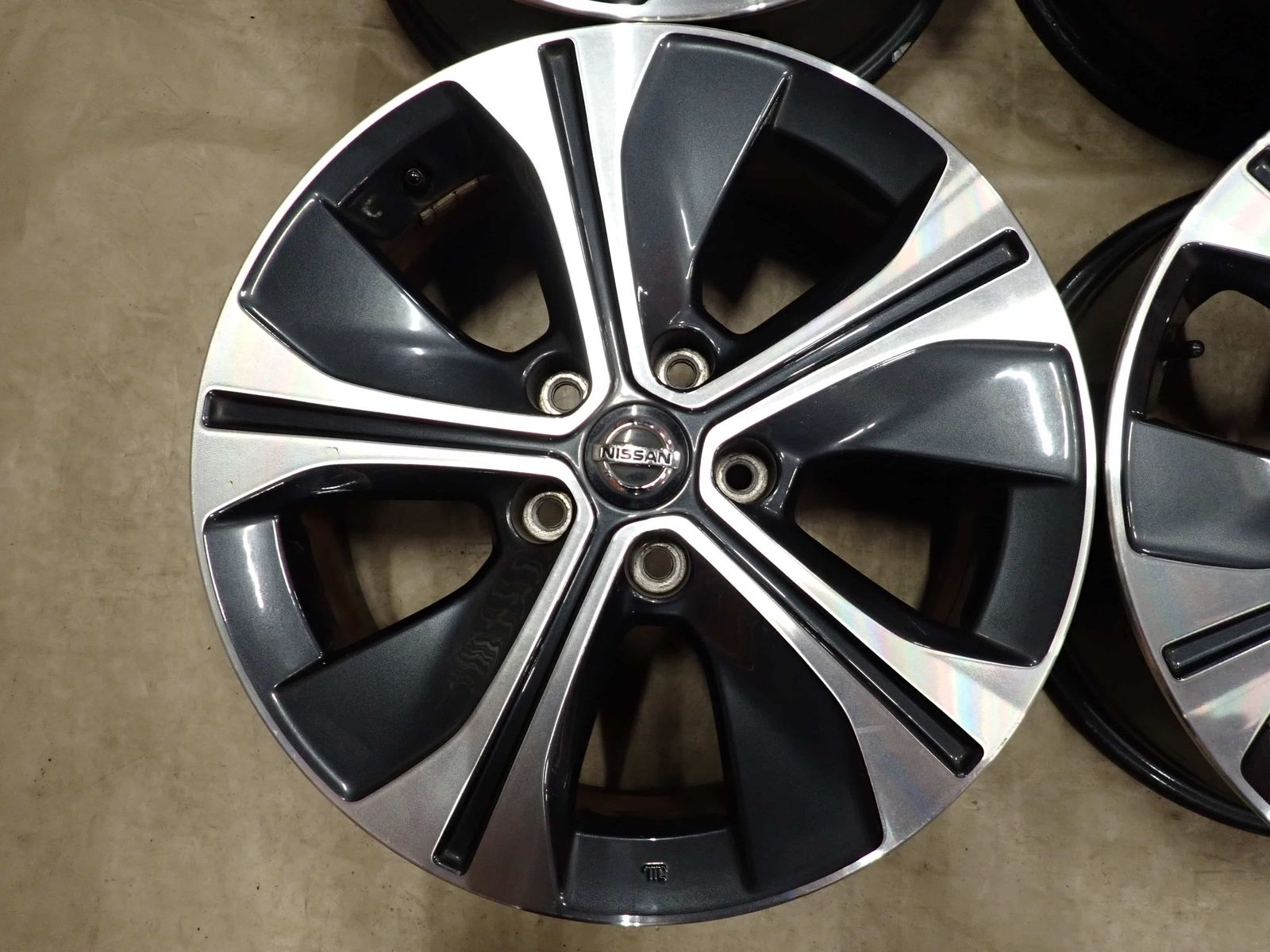 4本SET 会社宛送料無料 17×6.5J 日産 NISSAN ニッサン リーフ ZE1 純正