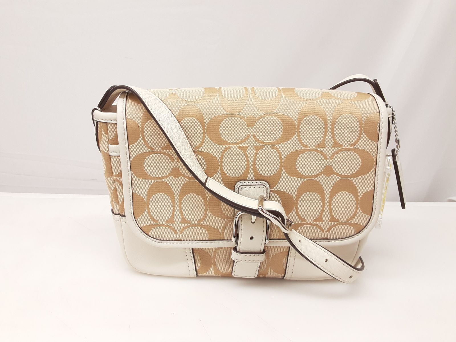 26k-210h【中古】COACH　コーチ　シグネチャー　ショルダーバッグ　F30601　レディース