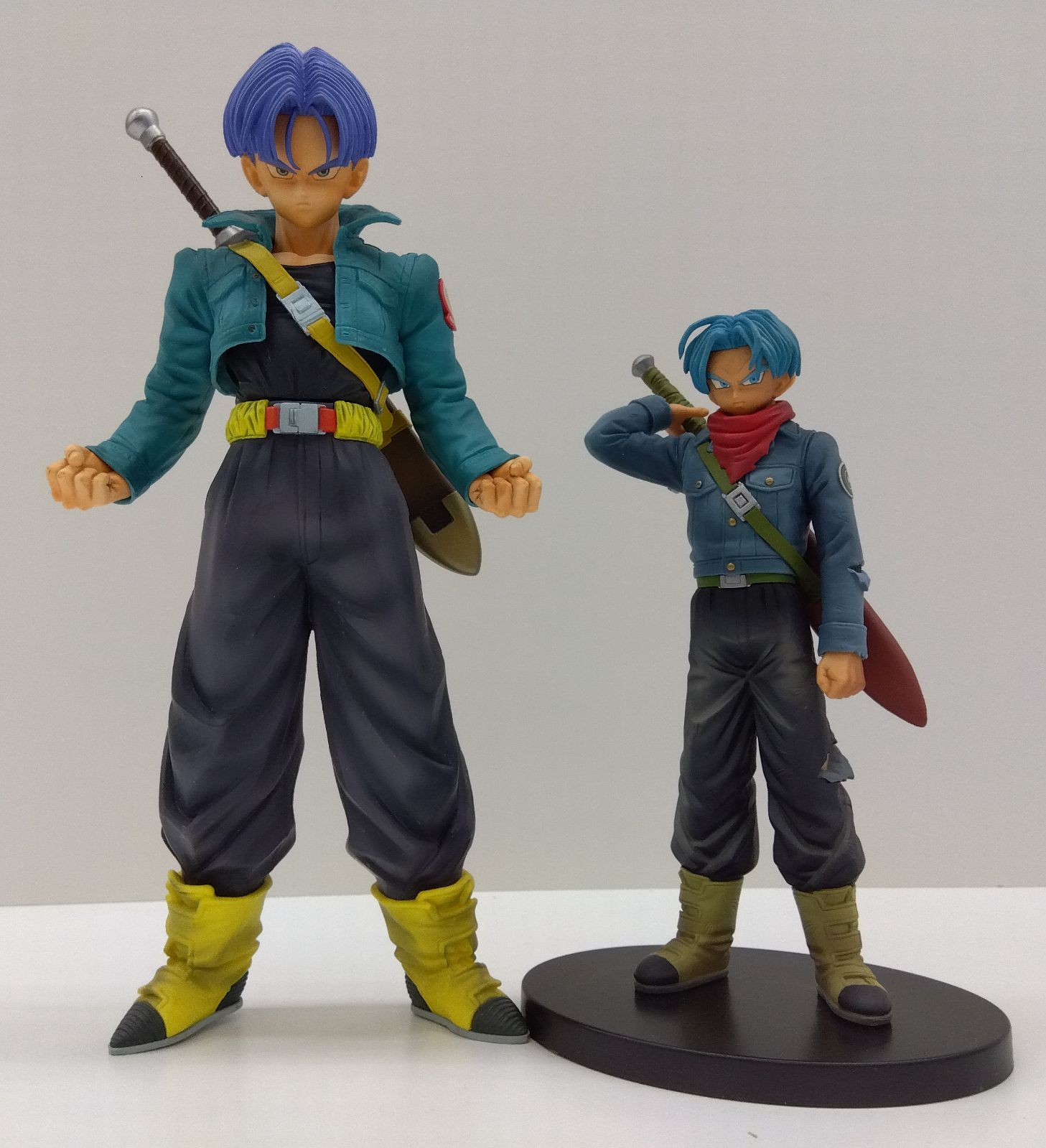 中古品・現状品】ドラゴンボール トランクス フィギュア 2体 E-200 