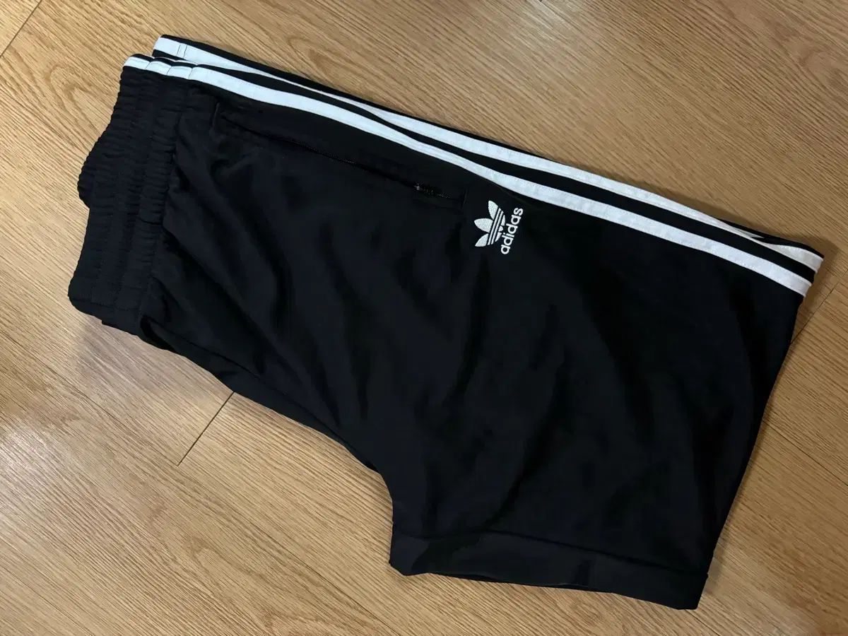 アディダス ファイヤーバーン トラック パンツ s