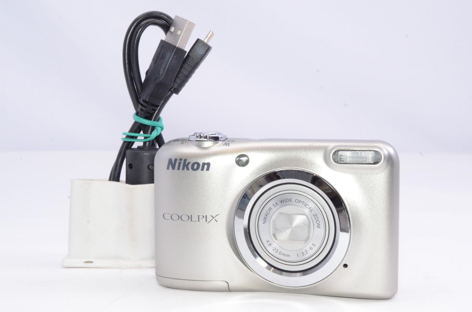 Nikon COOLPIX A10 シルバー 光学5倍ズーム 乾電池式コンパクト