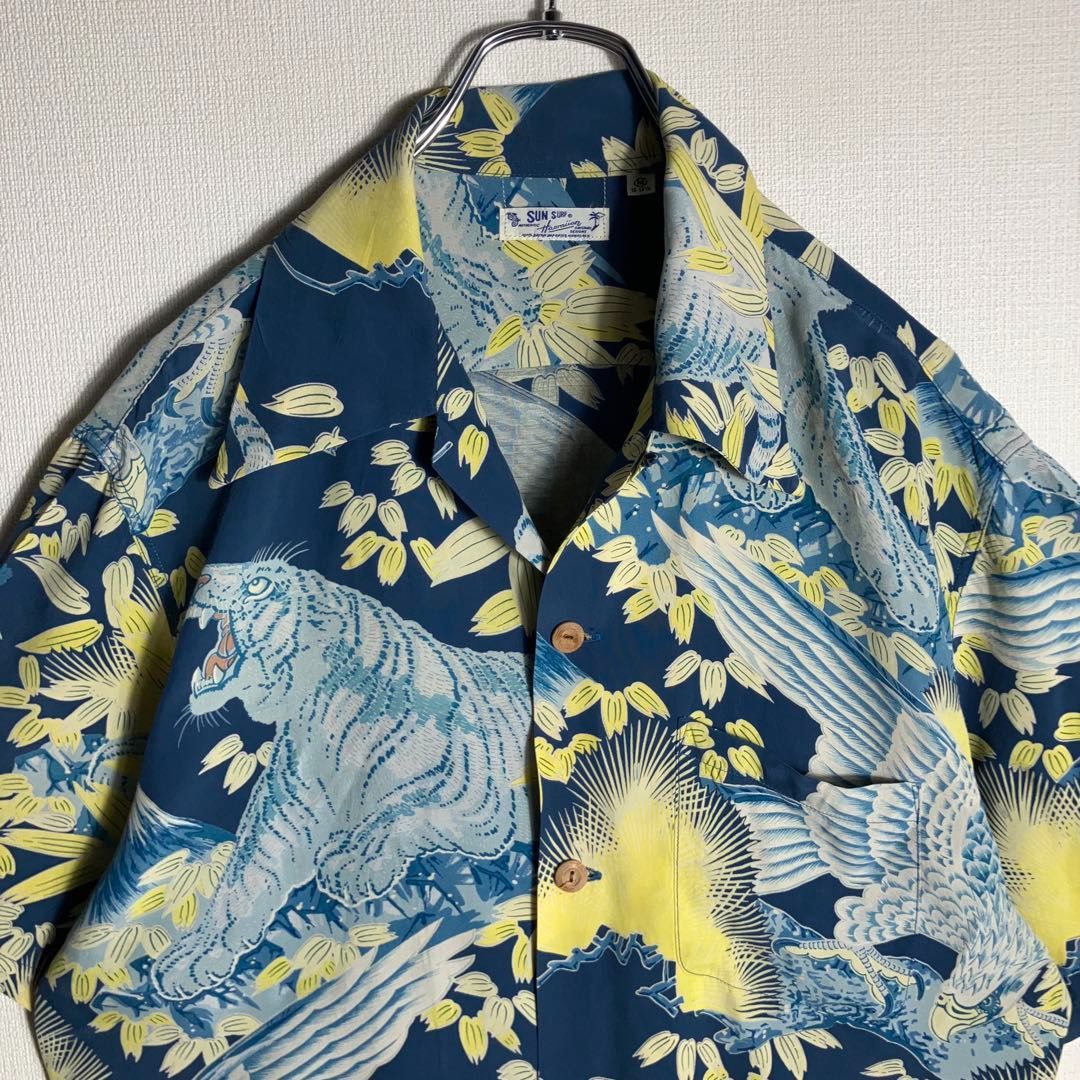 【美品】SUNSURF アロハシャツ 半袖 白虎 鷹 富士山 和柄 青 M