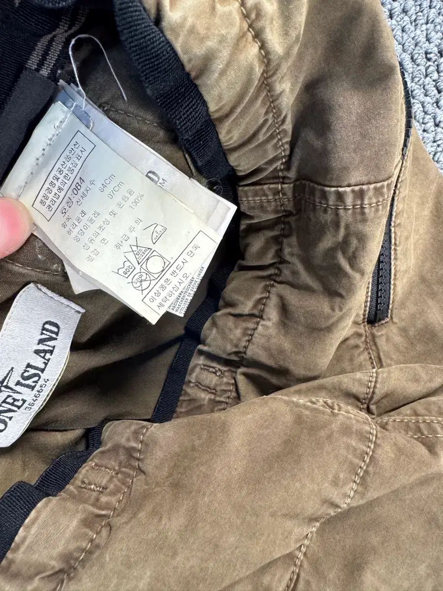 STONE ISLAND ストーンアイランド カーゴパンツ STONE ISLAND ストーンアイランド カーゴパンツ