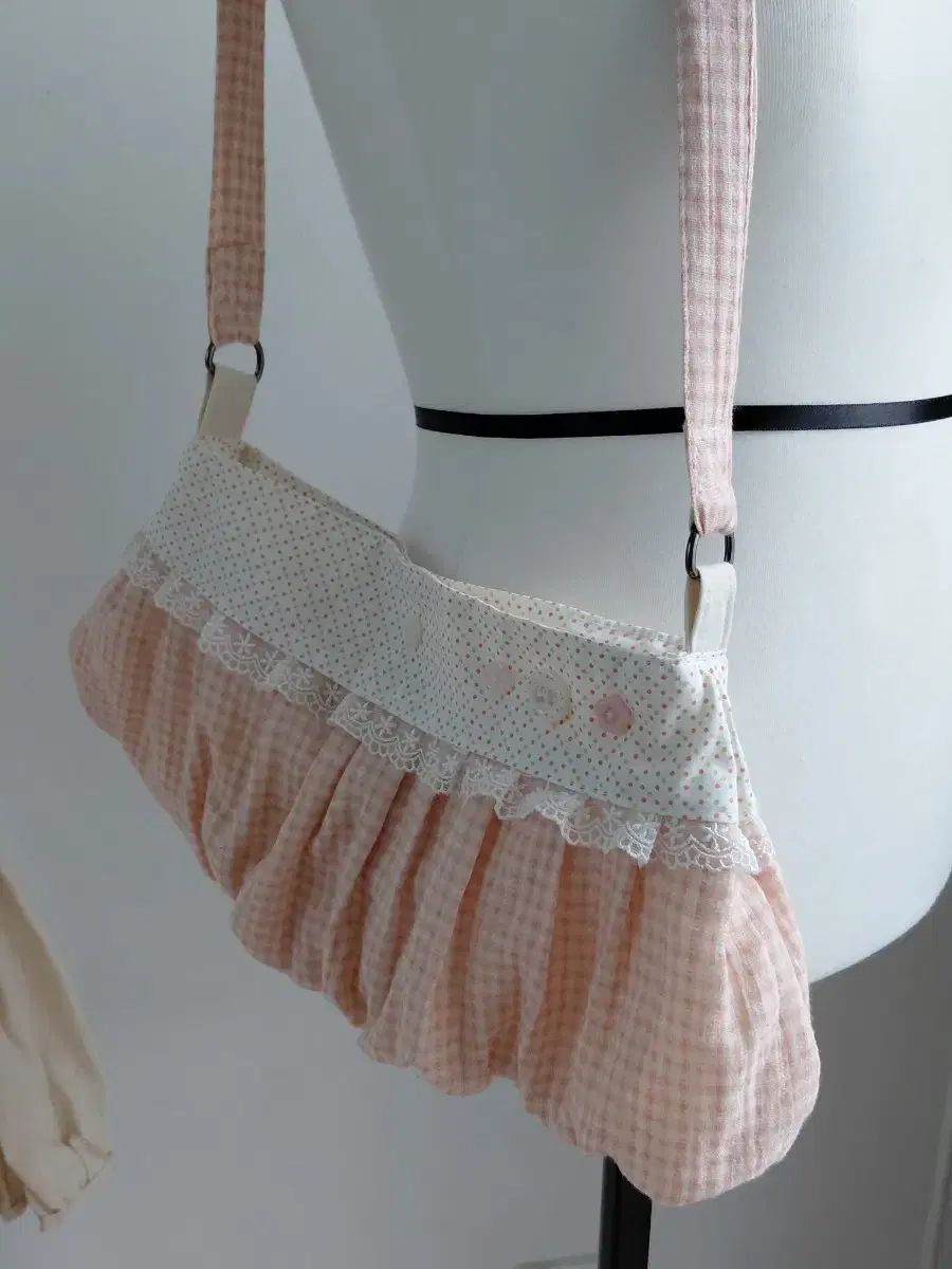 ハンドメイド いちごミルク チェック柄 ティアード ショルダーバッグ