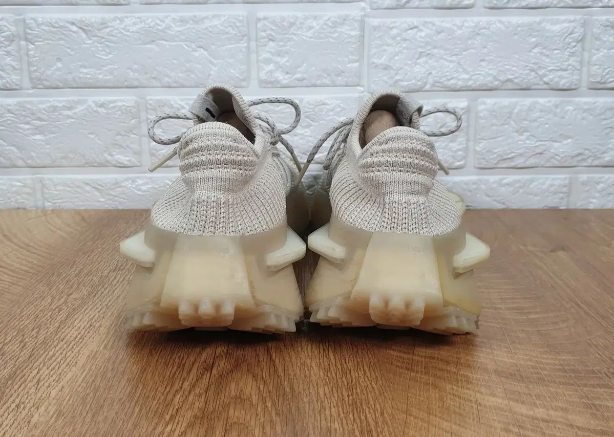 260 アディダス NMD S1 ブリス クラウド 白