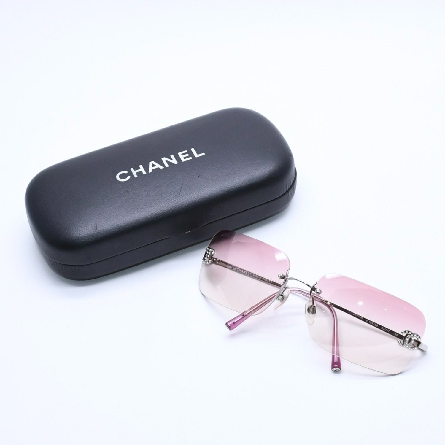 極美品 CHANEL シャネル リムレス サングラス アイウェア 4017-D c.124/58 サイズ62□17 120 ココマーク ラインストーン ピンク 中古 4a004051