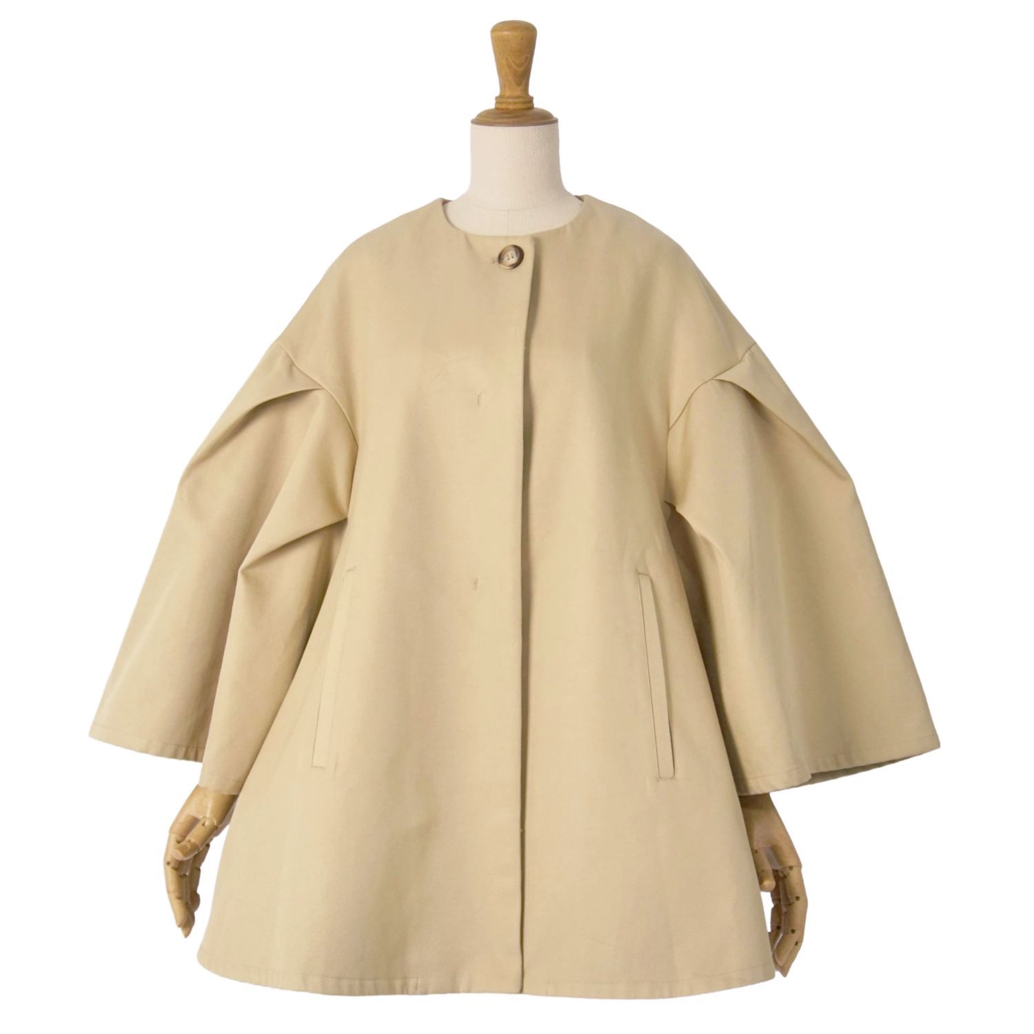 極美品✨ マックスマーラ　ポンチョ コート　近年モデル　白タグ　フリル　上品　F 極美品 マックスマーラ Max Mara 2022年 白タグ コート ポンチョ
