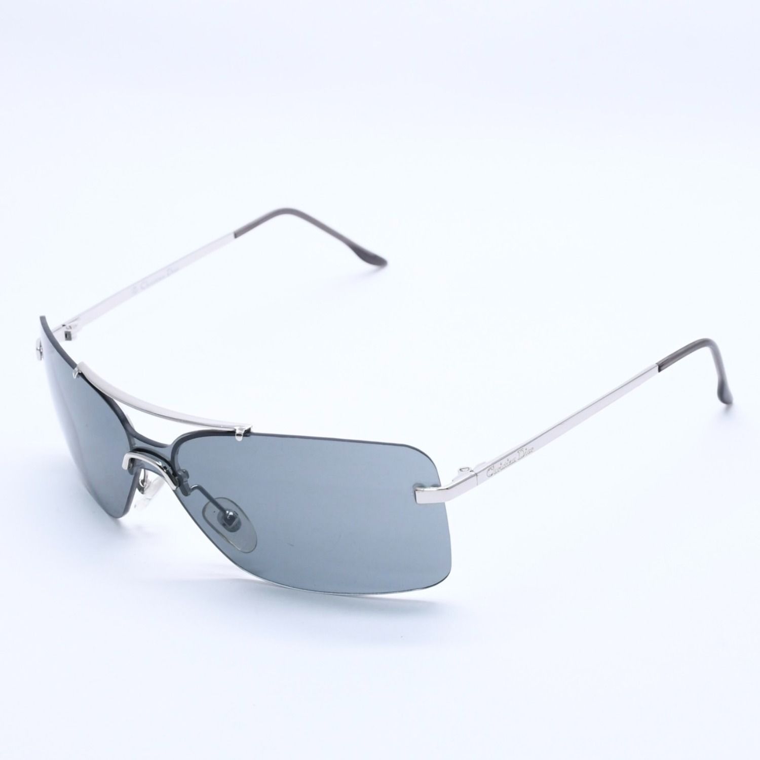 Christian Dior クリスチャンディオール DIOR 47 サングラス アイウェア 26R サイズ125 ラインストーン プラスチック 美品 中古 4a004133 Christian Dior クリスチャンディオール DIOR 47 サングラス アイ