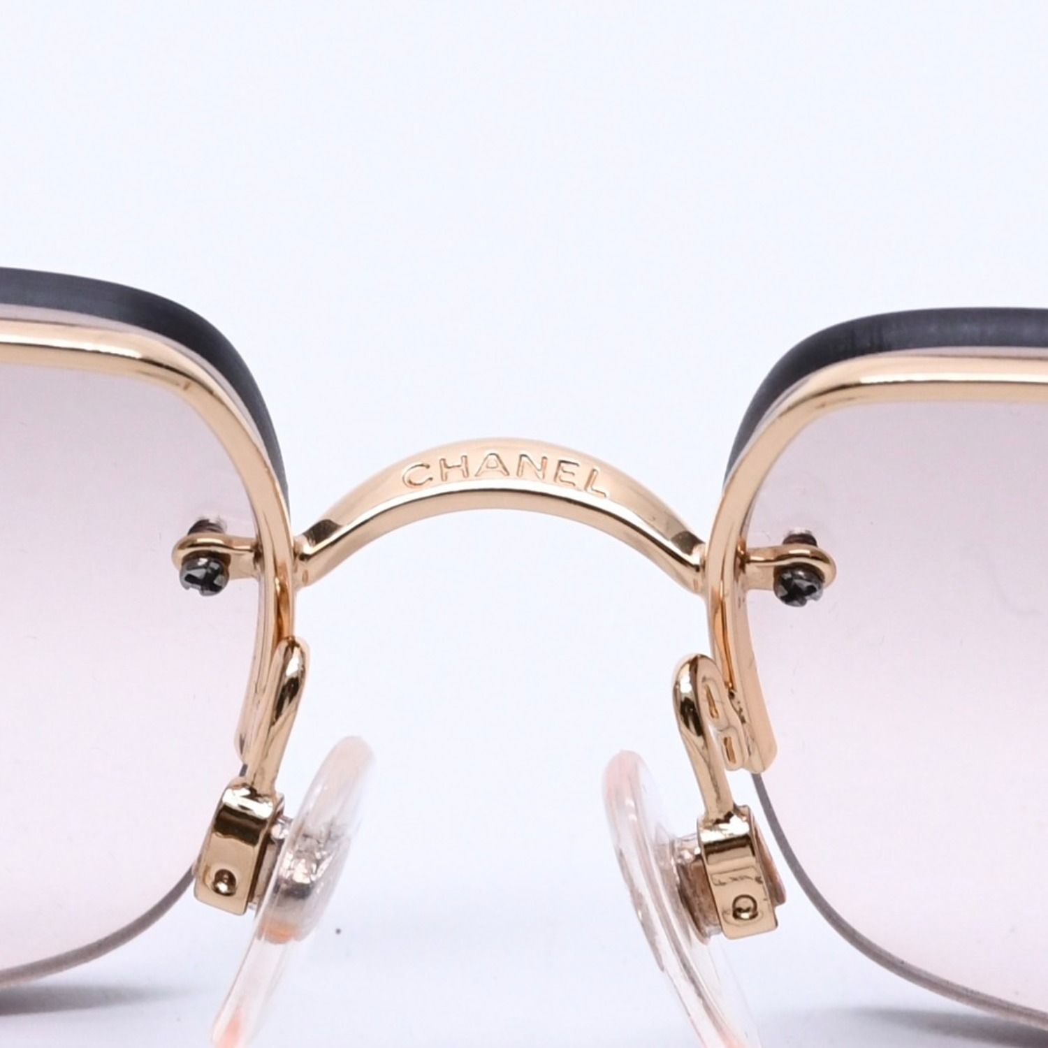 極美品 CHANEL シャネル ハーフリム サングラス アイウェア 4104-B c