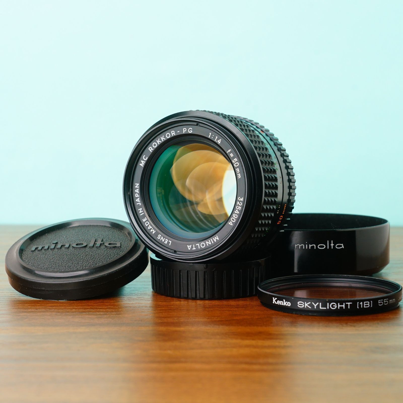 美品 ミノルタ MC ROKKOR-PG 50mm f1.4 オールドレンズ フード付き 238