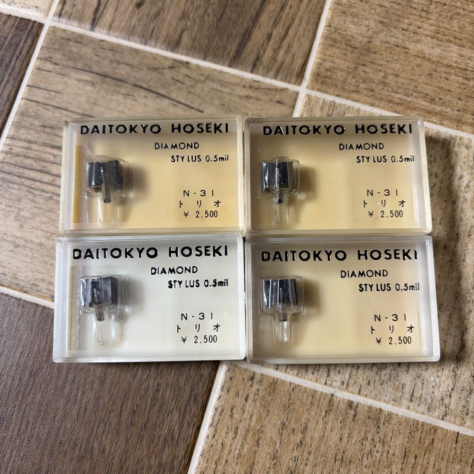 未開封 大東京宝石 DIAMOND STYLUS 0.5mil 4個セット レコード針 交換 