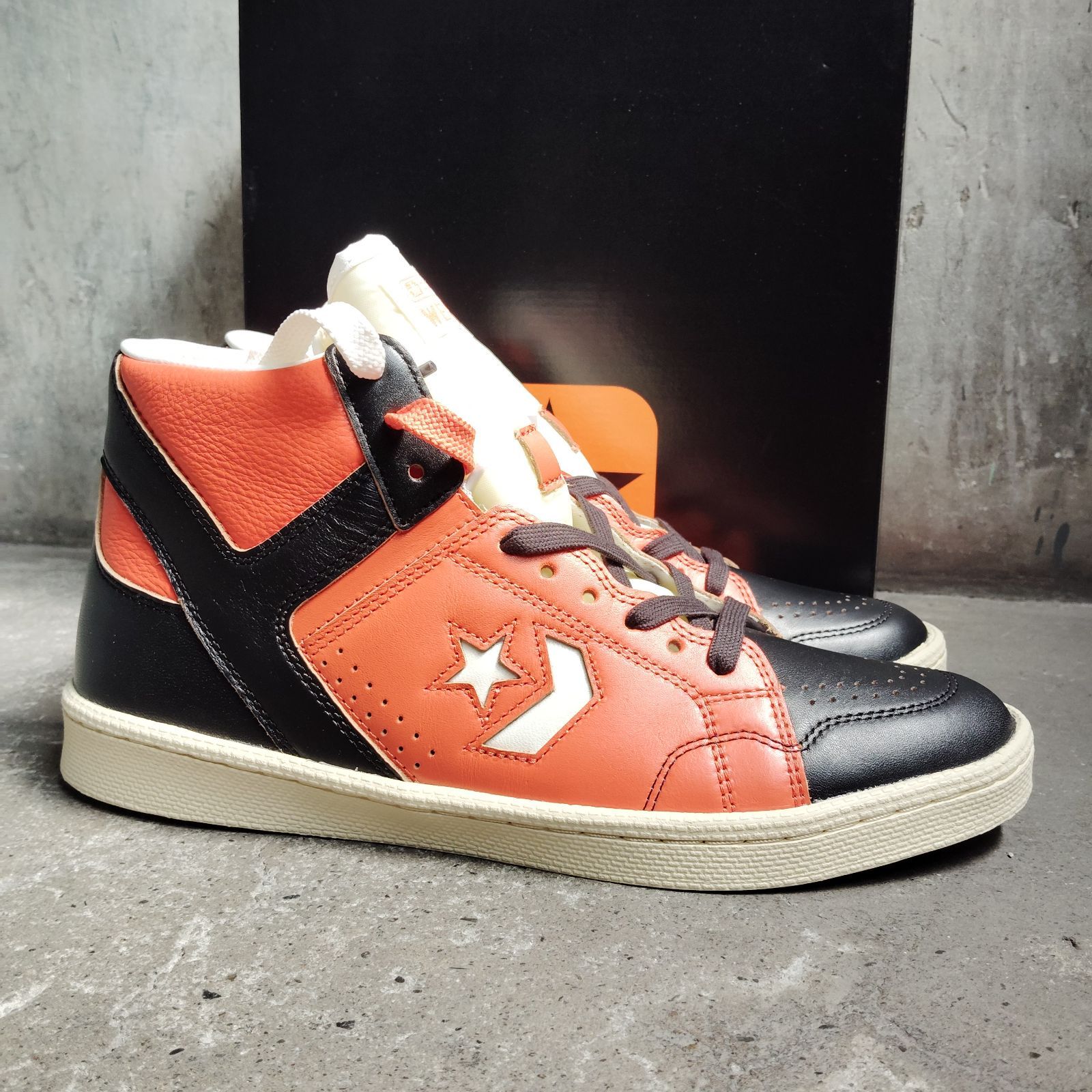 CONVERSE × OSHMAN