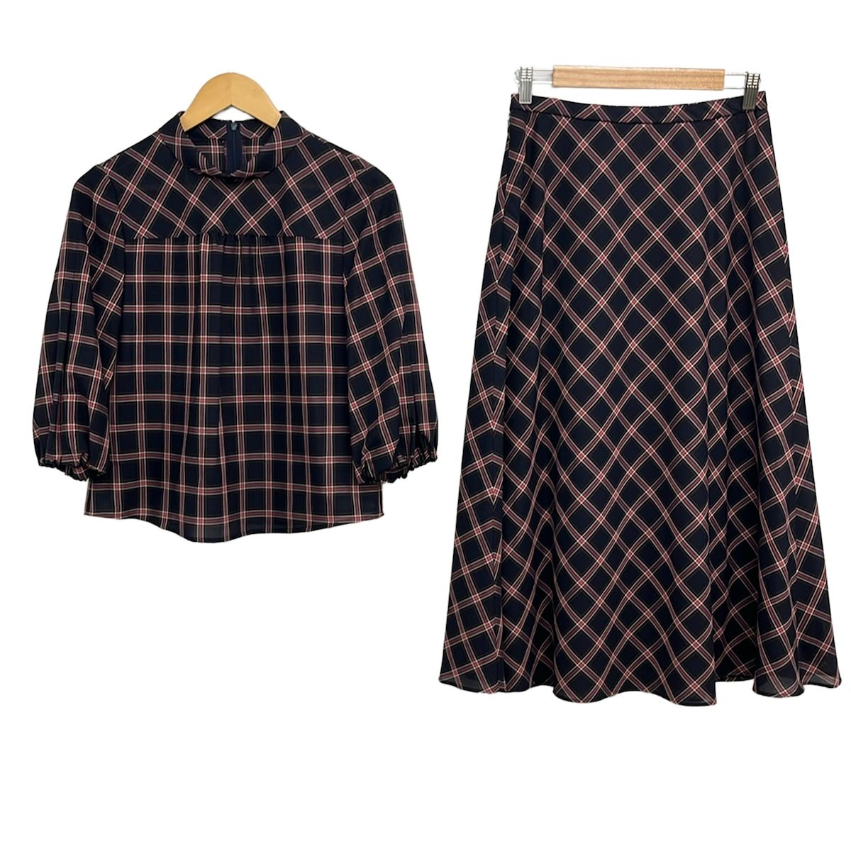 Leilian(レリアン) スカートセットアップ レディース美品 - ダークネイビー×ボルドー×マルチ チェック柄