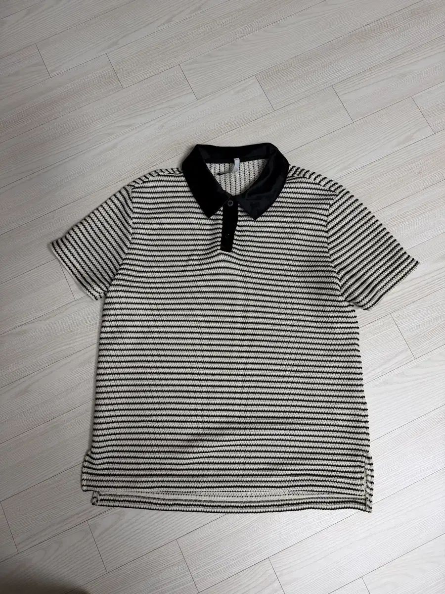ノイア カラーTシャツ