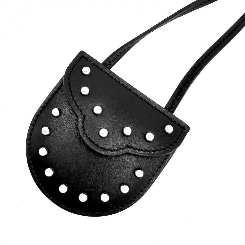 エルメス ネックレス レディース カーナビー スタッズ ミニポーチ HERMES レザー ブラック 黒 シルバー金具 美品【中古品】